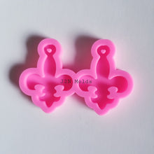 Load image into Gallery viewer, Shiny small Fleur de lis earring mold
