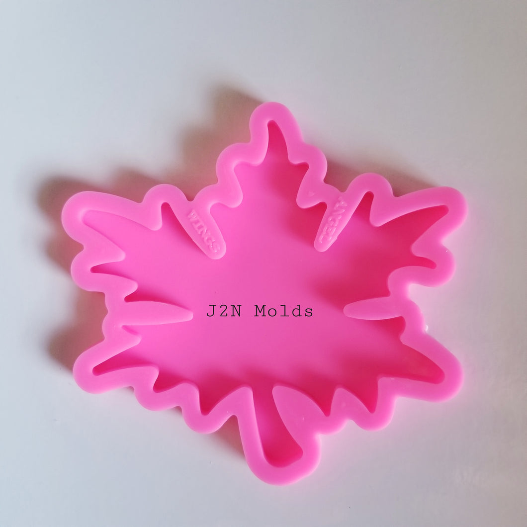 Shiny maple leaf coaster