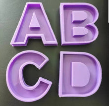 Load image into Gallery viewer, Large 4&#39;&#39; A-Z alphabet letter molds

